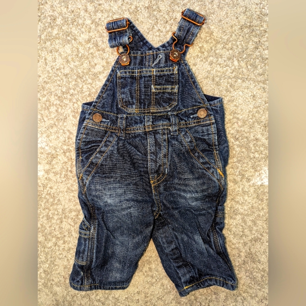 Gap baby overalls. EUC. 0-3 months. Dark blue. Lined inside.